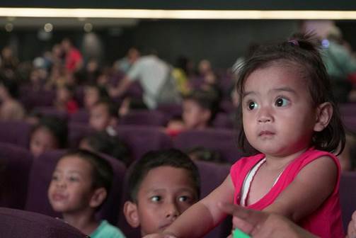 :Favorite Indo photos:Adorable little girl close up.JPG