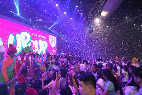 :Favorite Indo photos:Confetti.JPG